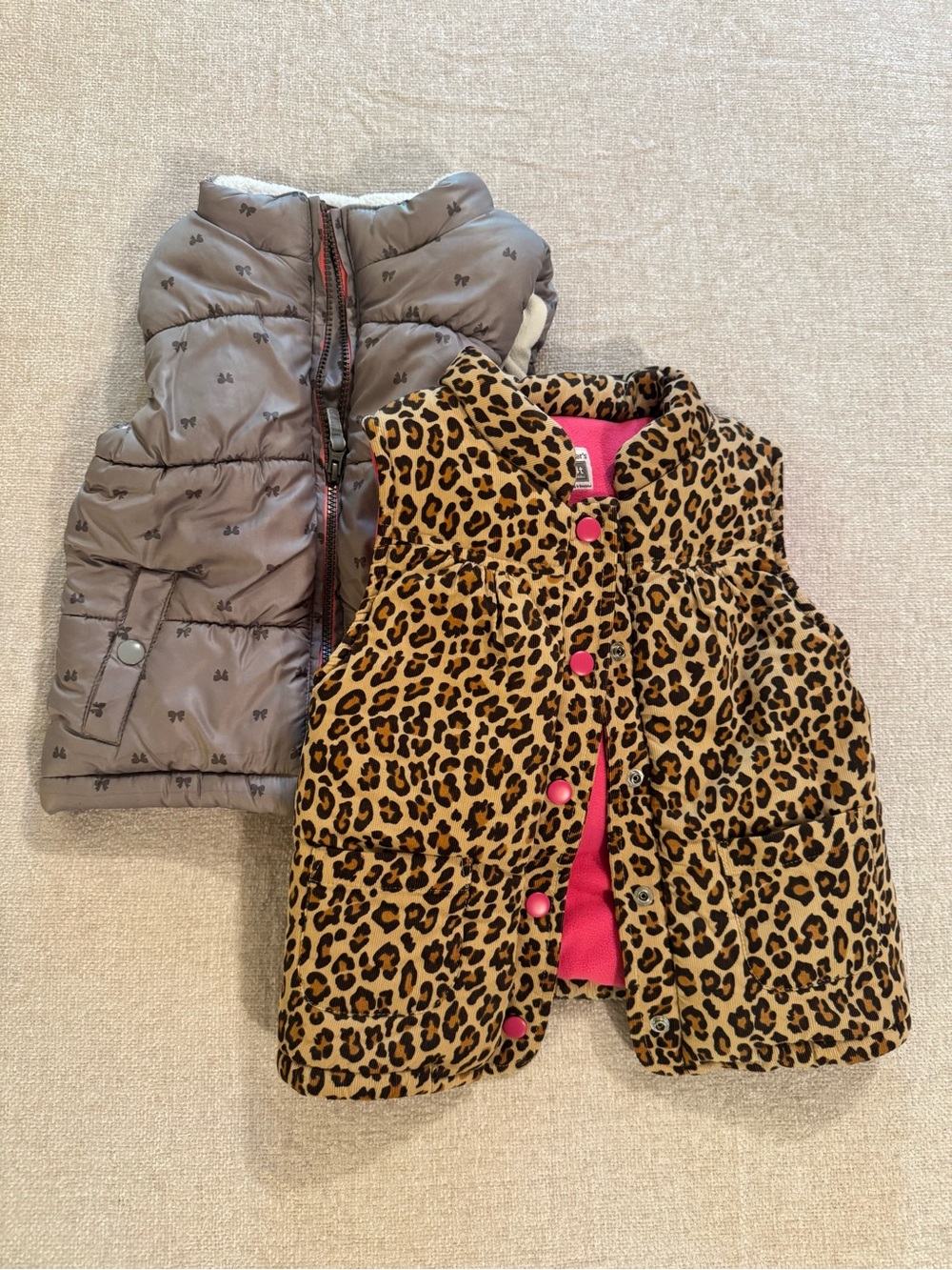 Carter’s Bundle of 2 Girl’s Puffer Vests size 4